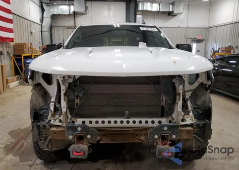 2020 Chevrolet Silverado K1500 Lt Trail Boss z USA, uszkodzony, nr VIN 1GCPYFEL3LZ251737